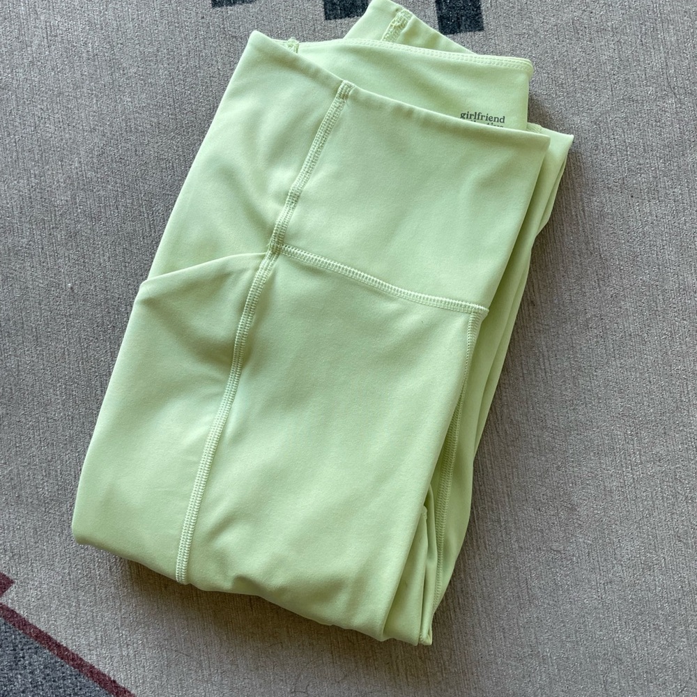 Girlfriend Collective Compressive High Rise Leggings in lime green size M